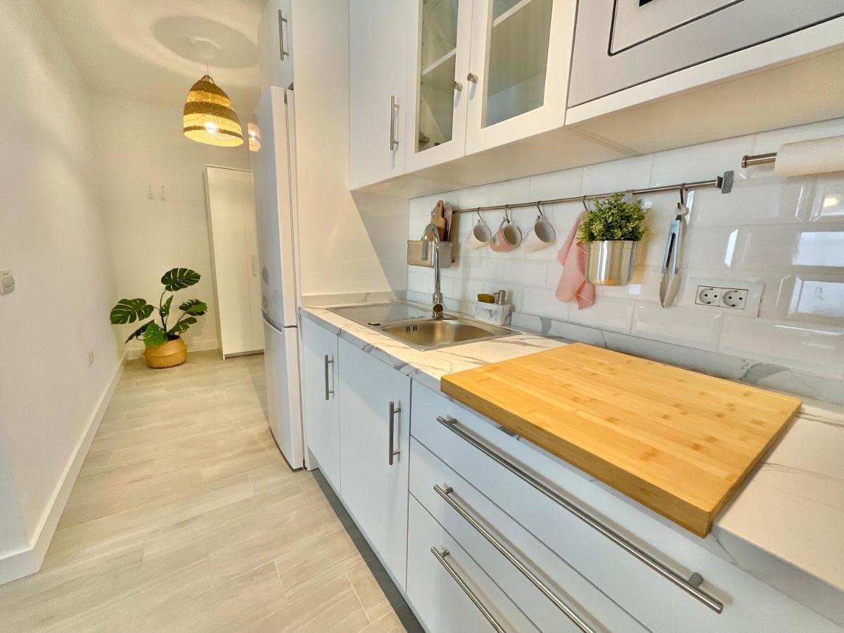 Oasis Brisa Marina Apartman Bajamar  Kültér fotó